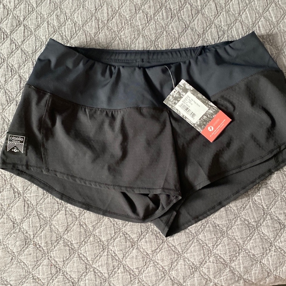 Oiselle Mac Roga shorts , size 6, black